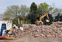 Abriss Brandruine - Nadine Uphoff