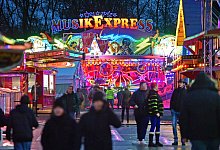 nic_4501b - 1 - Nicole Ellerbrake