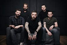 moes_kitchen_01_clean - 1 - Michael Zenke