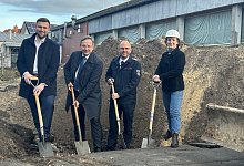 AD Spatenstich Anbau Feuerwehrger&auml;tehaus - 1 - Cordula Gr&ouml;ne