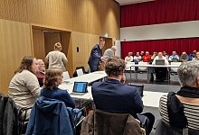 UKB verl&auml;sst den Raum - Nadine Uphoff