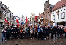 Freitagsdemo - Lorraine Brinkmann