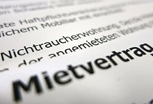 Mietvertrag - Foto: Franz-Peter Tschauner/dpa