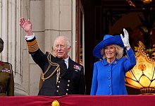 König Charles III. und Königin Camilla - Aaron Chown/PA Wire/dpa