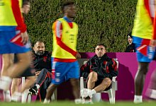 Marco Neppe (hinten rechts) - Peter Kneffel/dpa