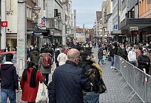 shopping-nach-lockerung_2021_03_20_stefan-gerold - 1 - 1 - 1 - 1 - 1 - 1 - 1 - 1 - Stefan Gerold