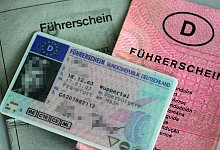 F&uuml;hrerscheine - Oliver Berg/dpa