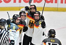 Eishockey-WM der Frauen: Deutschland - Ungarn - Vaclav Pancer/CTK/AP/dpa