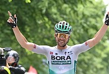 Im Ziel - Foto: Bernd Weissbrod/dpa