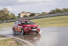 Sommerreifen im Test - Foto: K.Tschovikov/ACE/dpa-tmn