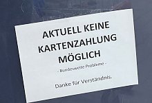 Die Zahlung per Giro- oder Kreditkarte ist vielerorts gest&ouml;rt. - Christoph Dernbach/dpa