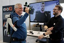 Exoskelett - 1 - Nina Schroeder