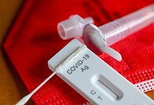 Corona Schnelltest - Jens Kalaene/dpa