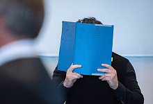 Beginn Prozess wegen Betrugs mit Corona-Tests - Rolf Vennenbernd/dpa