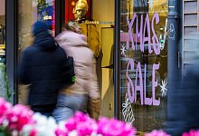 Weihnachts-Endspurt im Einzelhandel - Andreas Arnold/dpa