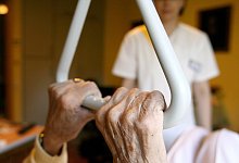 Pflegenotstand - dpa