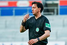 Musste seine Karriere im Sommer 2021 wegen der Altersbeschr&auml;nkung beenden: Schiedsrichter Manuel Gr&auml;fe. - Axel Heimken/dpa