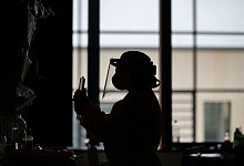 Studie: Wo das Coronavirus in Kliniken lauert - Foto: Marijan Murat/dpa