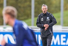 Erstes Training des FC Schalke 04 mit neuem Trainer - Tim Rehbein/dpa