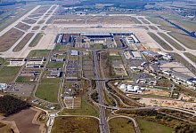 Hauptstadtflughafen BER - Foto: Soeren Stache/dpa-Zentralbild/ZB