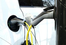 Elektroauto an Ladestation - Ian West/PA Wire/dpa