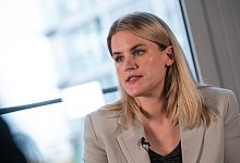 Interview Facebook-Whistleblowerin - Foto: Christophe Gateau/dpa