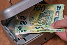 Bargeld - Foto: Patrick Pleul/dpa-Zentralbild/dpa