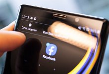 Facebook-App - Foto: Robert G&uuml;nther/dpa-tmn