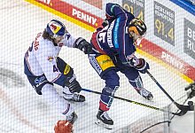 Eisb&auml;ren Berlin - EHC Red Bull M&uuml;nchen - Foto: Andreas Gora/dpa