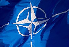 Die Flagge der Nato. - Daniel Naupold/dpa