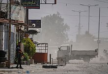 Tödliche Gefechte in Syrien - Omar Sanadiki/AP/dpa