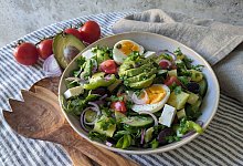 Kretischer Salat - Doreen Hassek/hauptstadtkueche.blogspot.com/dpa-tmn