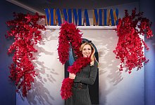 Musikerin Stefanie Hertel singt bei &laquo;Mamma Mia&raquo; in Hamburg mit - Morris Mac Matzen/Stage Entertainment/dpa