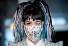 Mundschutz-Maske von Hadas Foguel - Foto: Britta Pedersen/dpa-Zentralbild/dpa