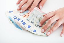 Kreditw&uuml;rdigkeit &uuml;berpr&uuml;fen - Foto: Christin Klose/dpa-tmn