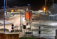 Sturmflut an der Nordseek&uuml;ste - Bodo Marks/dpa