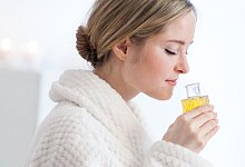 Wer Ger&uuml;che nach einer Coronainfektion nicht mehr normal wahrnehmen kann, sollte den Geruchssinn trainieren. - Christin Klose/dpa-tmn