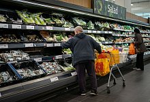 Die Gem&uuml;seabteilung eines Supermarktes in London. - Aaron Chown/PA Wire/dpa