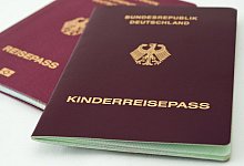 Kinderreisepass - Foto: Andrea Warnecke/dpa-tmn