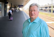 EVG-Vorsitzender Martin Burkert - Julian Stratenschulte/dpa