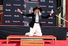 Diane Keaton bei einer Zeremonie zu Ehren der Schauspielerin, bei der sie am TCL Chinese Theatre IMAX in Los Angeles ihre Hand- und Fu&szlig;abdr&uuml;cke verewigt. - Nina Prommer/ZUMA Press Wire/dpa