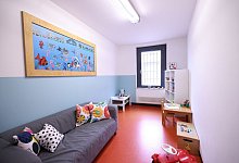 Konzept zur familiensensiblen Vollzugsgestaltung vorgestellt - David Young/dpa