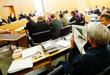 Prozessauftakt: In Darmstadt wird gegen neun M&auml;nner verhandelt - darunter ein Lagenser - die im Internet im gro&szlig;en Stil mit Kinderpornografie gehandelt haben sollen. - Foto: Reuters