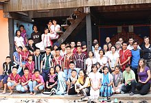 img_9002_gruppenfotomitfreiwilligen - 1 - Raintree Foundation