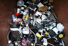 Ausgediente Kleinger&auml;te - Foto: Christian Charisius/dpa