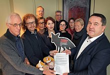 Unterschriften-&Uuml;bergabe gegen Schliefenanlage - Bernhard Preu&szlig;