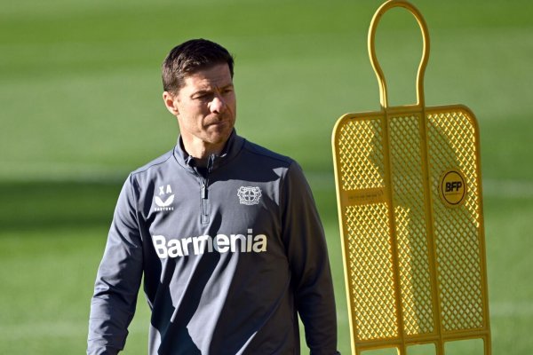 Xabi Alonso freut sich auf seine Rückkehr zum FC Liverpool. - © Federico Gambarini/dpa