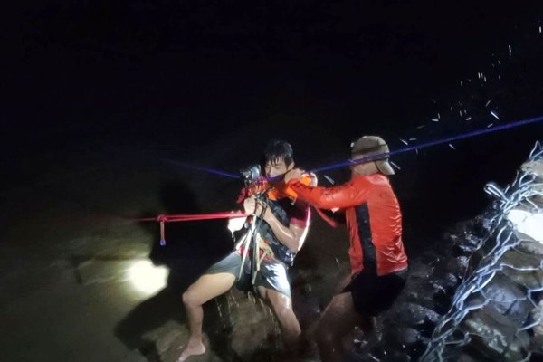 Der Super-Taifun hat zunächst auf den Philippinen gewütet. - © Uncredited/Philippine Coast Guard/AP/dpa