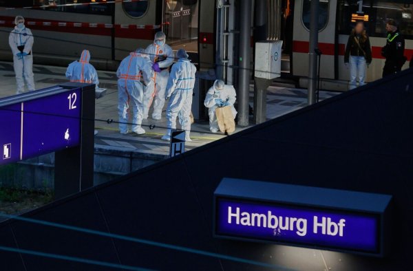 Die Verdächtige räumte die Tathandlung vor dem Haftrichter ein. (Symbolbild) - © Georg Wendt/dpa