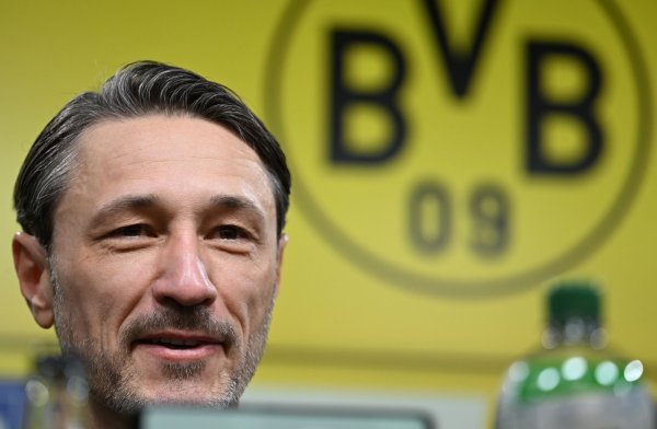 Niko Kovac gibt Karim Adeyemi zunächst das Vertrauen - © Bernd Thissen/dpa